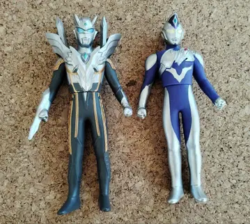 울트라맨 소프트 비닐 디너스 울티메이트 샤이닝 제로 2체 세트