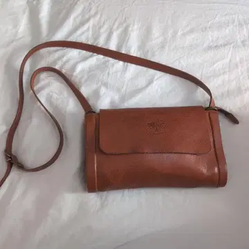 일비종떼 가죽 숄더백 이탈리아제