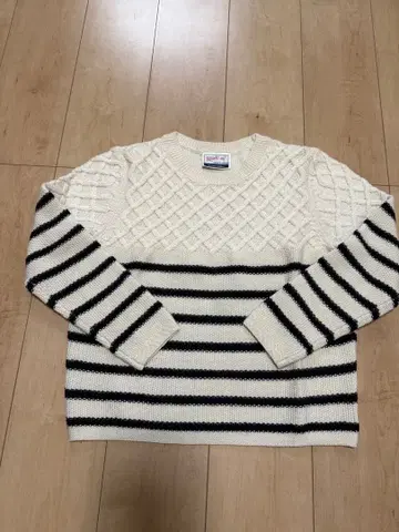 Rouge vif 아이보리 스트라이프 스웨터