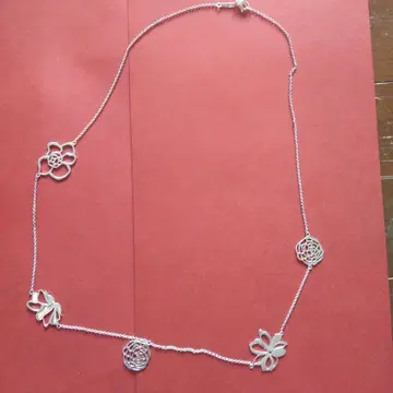 클리오 블루 실버 롱 목걸이