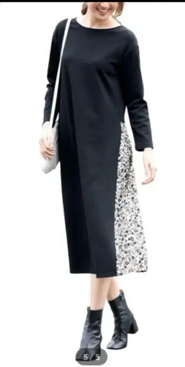 꽃무늬 플리츠 긴팔 도킹 원피스 리브인컴포트 펠리시모