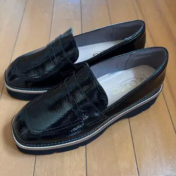 coca 에나멜 로퍼