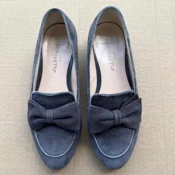 질스튜어트 스웨이드 리본 로퍼 그레이 계열 23.5cm