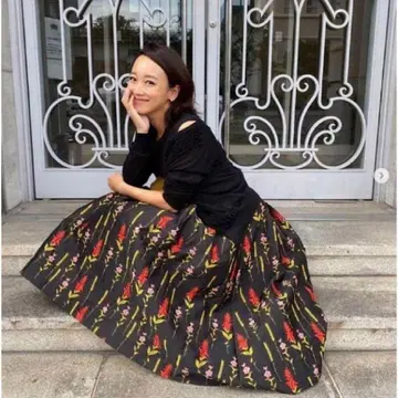 로지몬스터 자카드 스커트