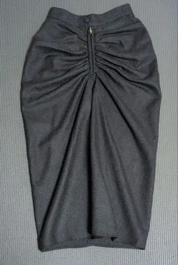 캐서린 햄넷 울 타이트 스커트 미사용