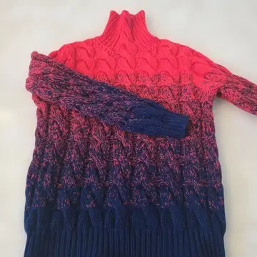 TOMORROWLAND 스웨터