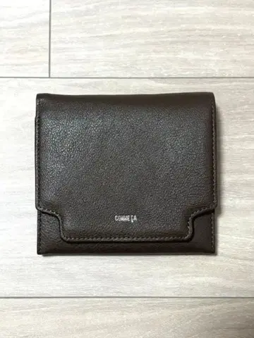 꼼사데모드 지갑 이단 접이식 다크 브라운