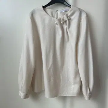 RAW FUDGE 니트 블라우스