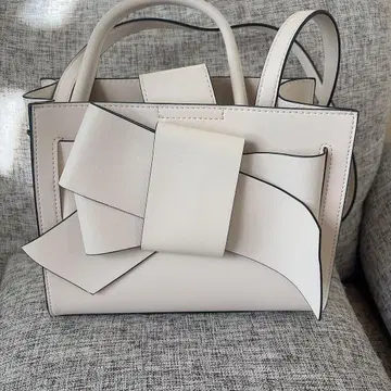 프레이 아이디 FRAY I.D 리본 미들백 화이트