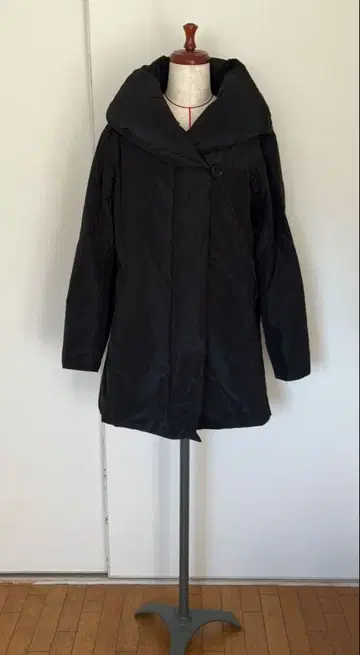 YOSHIE INABA 이나바 요시에 다운 숏코트