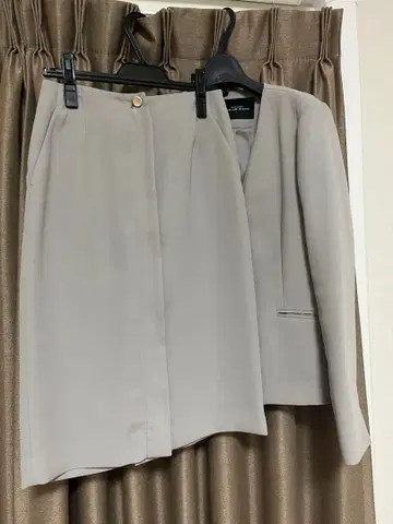 그린 라벨 스커트 수트