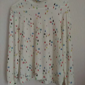 피코네 화이트 상의만의 가격입니다