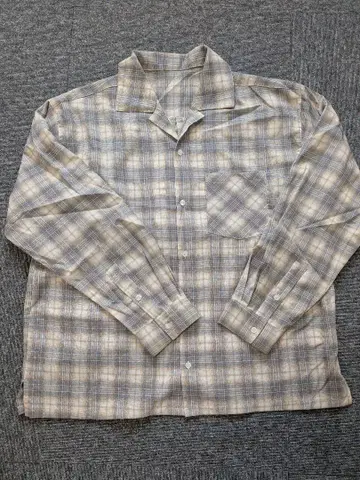 유토리 체크 오픈 카라 셔츠