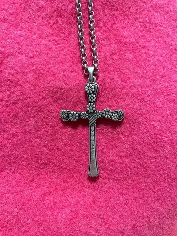 [ 가격 인하 ] X-girl 엑스걸 크로스 목걸이 실버