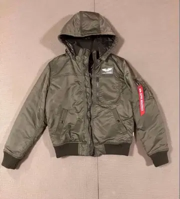 가격 인하 알파인더스트리 후데트 리브 자켓 그레이 M 사이즈