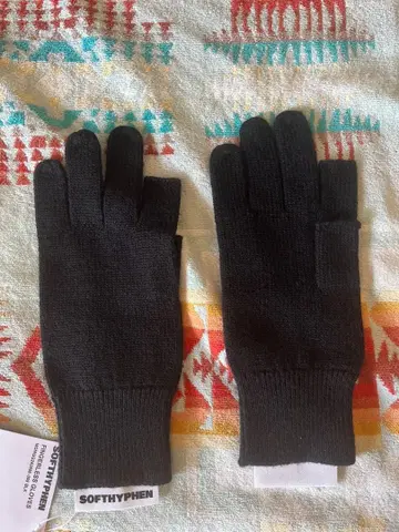 택 포함 새상품! SOFTHYPHEN FINGERLESS GLOVES