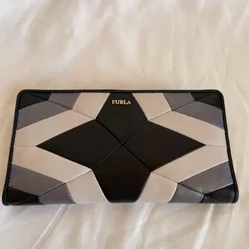 FURLA 장지갑