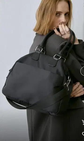 un/neu 앙노이 2WAY 아웃 포켓 나일론 보스턴 백 블랙