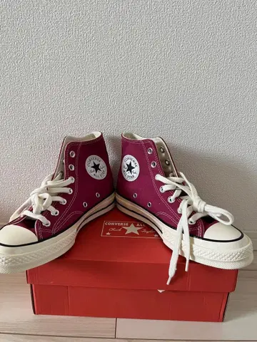 Converse 버건디 하이컷 스니커즈 미사용