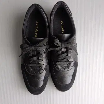 BARCLAY 블랙 스니커즈 24.5cm