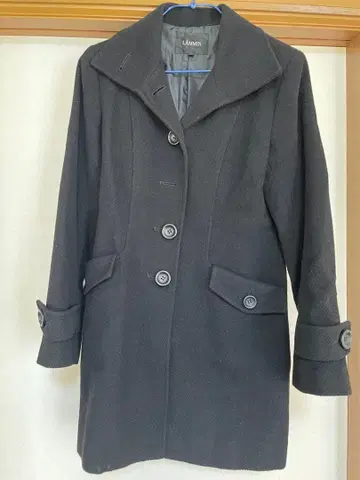 LAMMIN 블랙 코트