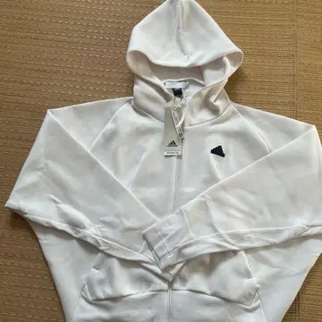 adidas 화이트 후드 부착 후드티 M