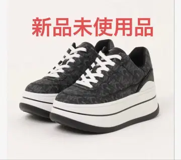 마이클코어스 엠파이어 시그니처 로고 플랫폼 스니커즈 통굽 부츠