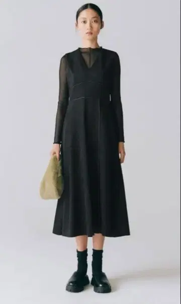 ZARA 블랙 원피스 새상품 페이크 스웨이드 오버롤 스커트