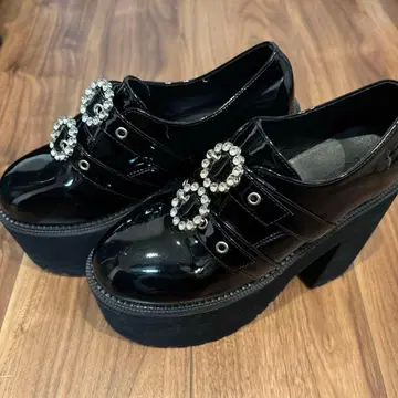 BUBBLES 더블 버클 통굽 신발