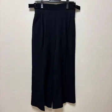 qout 턱 와이드 팬츠