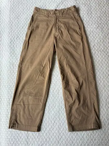 D.M.G. 베이지 치노 팬츠