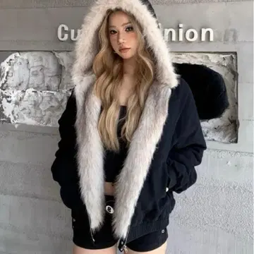 새상품급 마운틴 카빙 워크 자켓