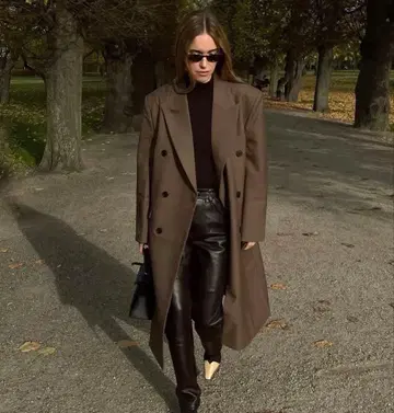 는 구매 희망으로 The Frankie shop 셀렉 자켓 코트