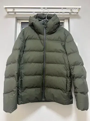 UNIQLO 올리브 그린 다운 자켓 XL