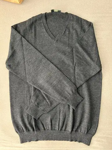 ZANONE 다크 그레이 V넥 니트