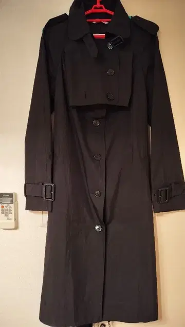 비비안 블랙 싱글 트렌치코트