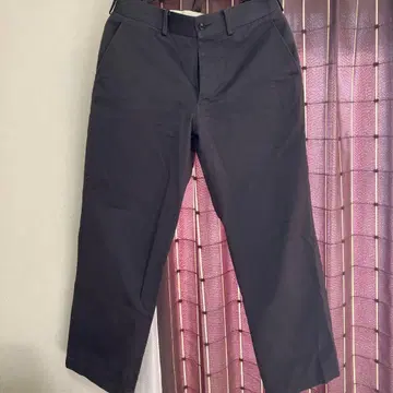 그레이 치노 팬츠