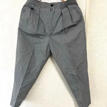 [ 새상품급 ] TOMORROWLAND 투모로우랜드 슬랙스 XS 사이즈