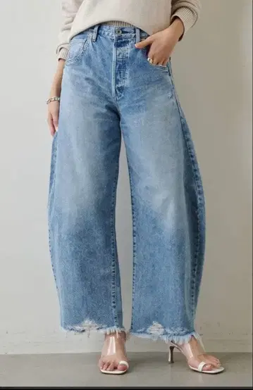 미사용 새상품 Whim Gazette 라인 커브 데님 38