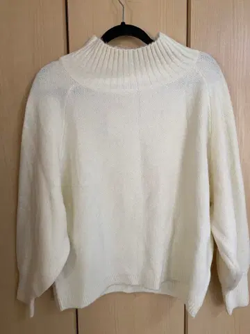 niko and - 아이보리 하이넥 니트 사이즈 3