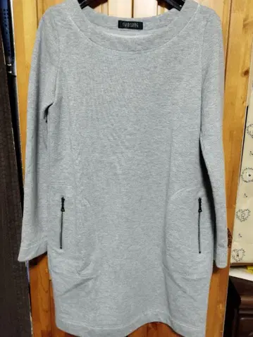 그레이 포켓 부착 튜닉