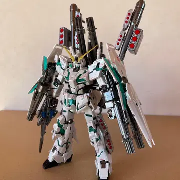RG 풀아머 유니콘 건담