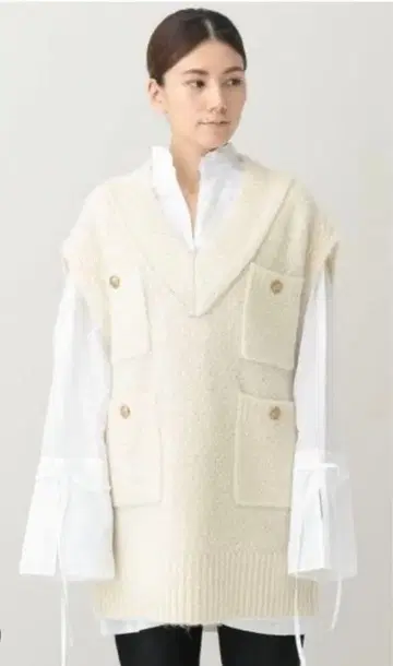 캘런솔로지 리프 자카드 니트 베스트 골드 버튼 화이트 F