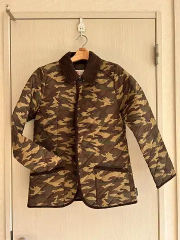 카모플라쥬 퀼팅 자켓