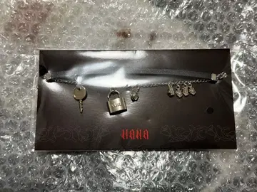 HANA BADLOVE YURI 유리 참 팔찌