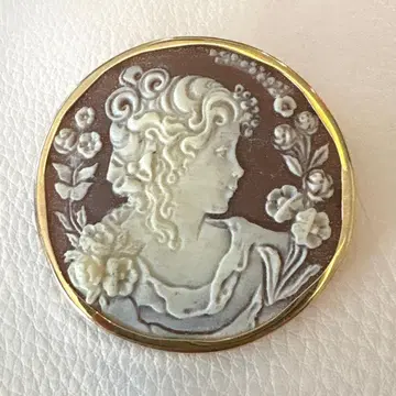 카메오풍 브로치 여성 옆얼굴