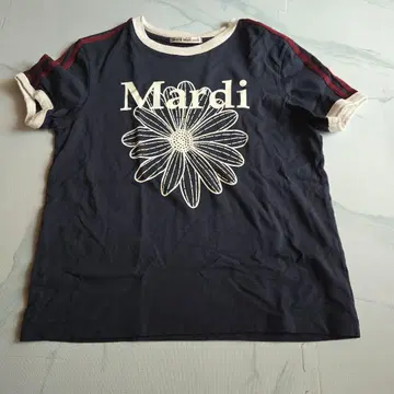 마르디메크르디 티셔츠