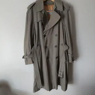 Aquascutum 트렌치코트