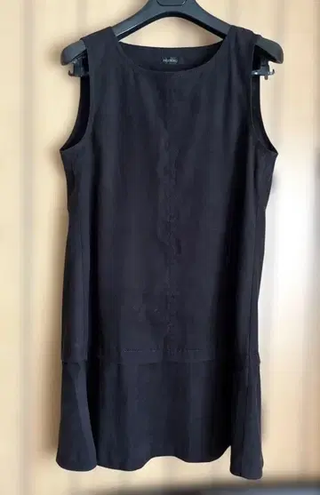 잉게보그 스웨이드 느낌 오버롤 스커트 9호 블랙 고급 무릎 기장 원피스