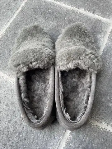 EMU Australia 모카신